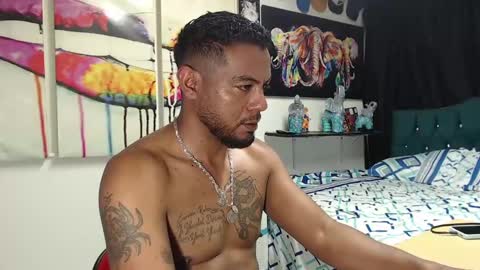 Snapshot of blade_foxx chatting on December 2024 08:35:01 AM Richard online show from December 2024 08:35:01 AM