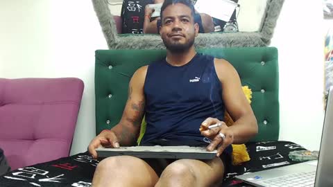 Snapshot of blade_foxx chatting on December 2024 05:12:02 AM Richard online show from December 2024 05:12:02 AM