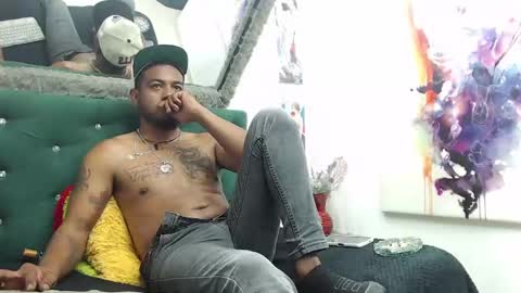 Snapshot of blade_foxx chatting on January 2025 12:05:02 AM Richard online show from January 2025 12:05:02 AM