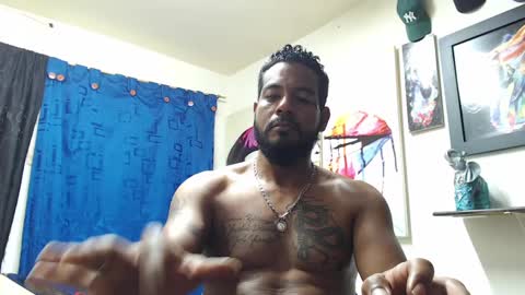 Snapshot of blade_foxx chatting on February 2025 01:36:01 PM Richard online show from February 2025 01:36:01 PM