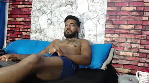 Snapshot of blade_foxx chatting on April 2026 02:04:02 AM Richard online show from April 2026 02:04:02 AM