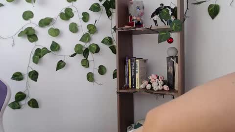   online show from February 2025 03:03:01 PM