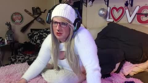 Snapshot of blakelytgirl chatting on February 2025 05:30:01 PM Blakely Morningstar online show from February 2025 05:30:01 PM