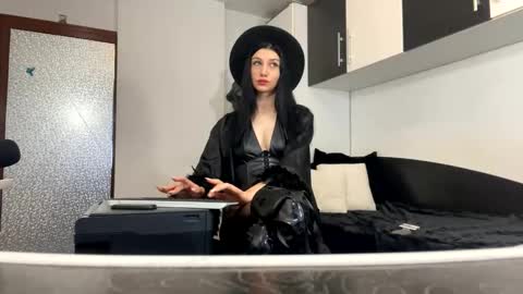 Snapshot of blazeamanda chatting on September 2025 04:38:01 AM Goddess Blaze online show from September 2025 04:38:01 AM