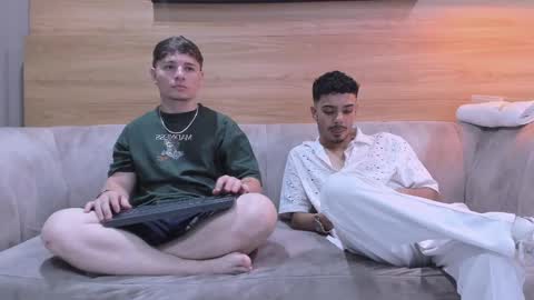 Snapshot of bless_my_neighbor chatting on September 2025 08:25:01 PM The Best Models online show from September 2025 08:25:01 PM