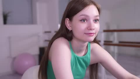 Snapshot of bless_sheila chatting on September 2025 10:53:02 PM  SHEILA  online show from September 2025 10:53:02 PM