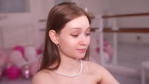 Snapshot of bless_sheila chatting on October 2025 07:52:01 PM  SHEILA  online show from October 2025 07:52:01 PM