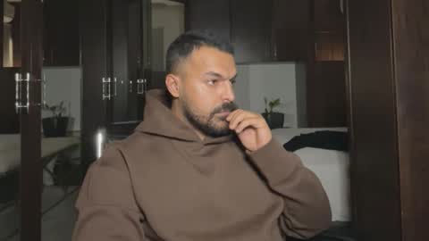 Leo online show from November 2025 06:49:01 AM