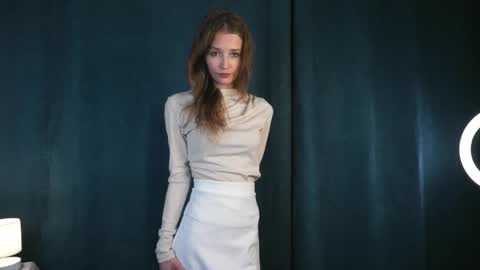 Emily online show from December 2025 11:06:01 AM