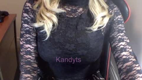 Snapshot of blkandy23 chatting on October 2025 01:03:01 AM Kandyts online show from October 2025 01:03:01 AM