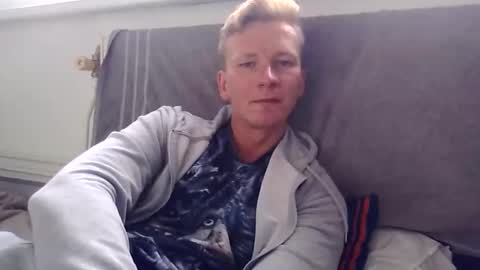 Snapshot of blondapollonl chatting on June 2026 10:20:01 AM Apollo online show from June 2026 10:20:01 AM