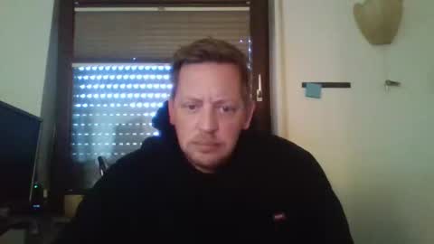 blonde32m online show from September 2025 05:28:02 AM