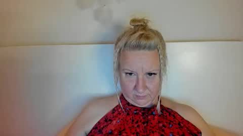 Snapshot of blonde_angel20 chatting on September 2025 05:07:02 PM Nicole online show from September 2025 05:07:02 PM
