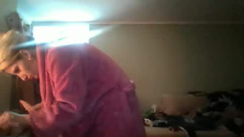 Snapshot of blondebellaaa3 chatting on December 2024 02:30:02 PM Gia online show from December 2024 02:30:02 PM