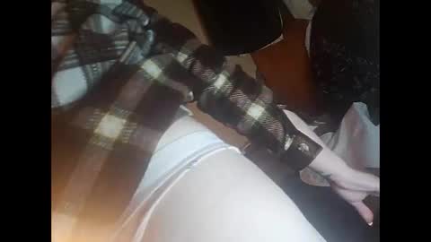 Snapshot of blondebellaaa3 chatting on February 2025 06:33:01 AM Gia online show from February 2025 06:33:01 AM