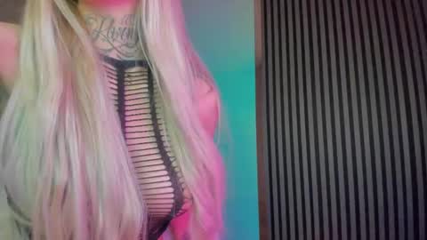 Snapshot of blondie_muller chatting on February 2025 06:24:01 PM blondie_muller online show from February 2025 06:24:01 PM