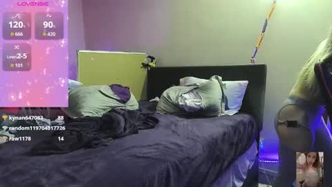 Bubbles online show from October 2025 02:14:02 AM