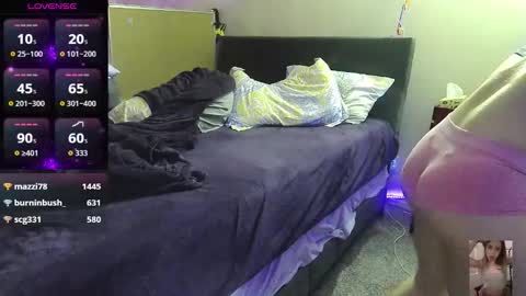 Bubbles online show from November 2025 01:50:02 AM