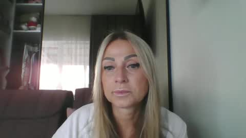 Iren online show from September 2025 09:35:02 AM