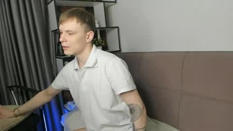 Alik online show from April 2026 10:01:02 PM