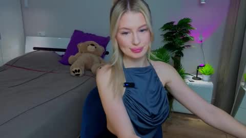 blondysworld online show from November 2025 05:32:02 AM