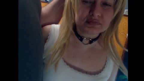 Snapshot of blontsex chatting on March 2026 11:10:01 PM Blontsex online show from March 2026 11:10:01 PM