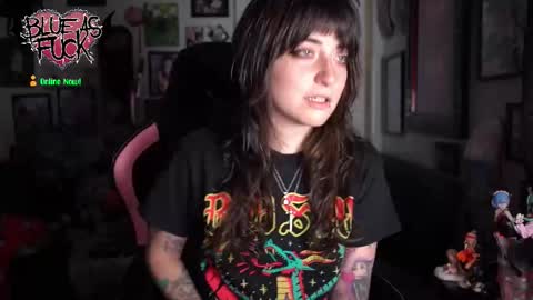 Blue online show from November 2025 01:05:02 AM