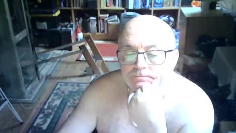 Snapshot of bluebox65 chatting on January 2026 02:08:01 PM bluebox65 online show from January 2026 02:08:01 PM