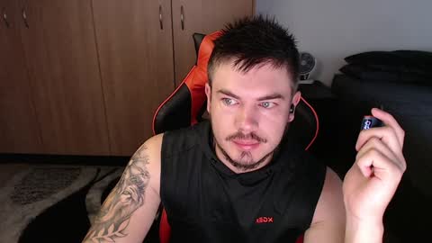 Snapshot of blueeyeboy0 chatting on February 2025 04:14:02 AM blueeyeboy0 online show from February 2025 04:14:02 AM