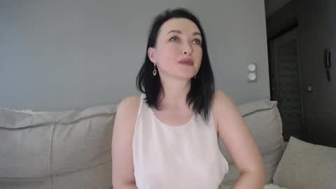 Snapshot of blueeyeess chatting on December 2024 11:55:02 AM Alina online show from December 2024 11:55:02 AM