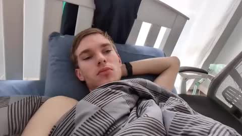 Snapshot of bluegaze6227724 chatting on December 2025 08:25:01 PM bluegaze6227724 online show from December 2025 08:25:01 PM