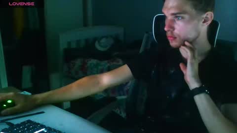 Snapshot of bluegaze6227724 chatting on December 2025 08:01:01 AM bluegaze6227724 online show from December 2025 08:01:01 AM