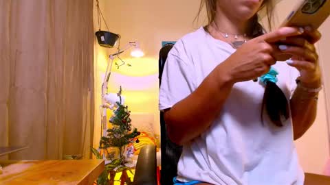 FLORAA online show from December 2025 11:39:02 AM