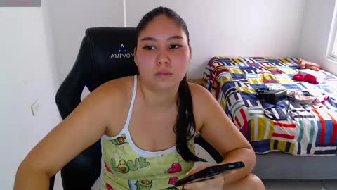 Snapshot of blumbum chatting on June 2026 09:19:01 PM Hey guysI am BrendaWelcome my room online show from June 2026 09:19:01 PM