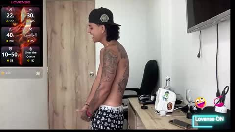 Bob  INDEPENDENT MODEL online show from October 2025 03:01:02 PM