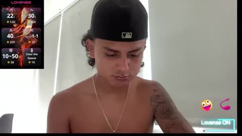 Bob  INDEPENDENT MODEL online show from October 2025 01:11:01 PM