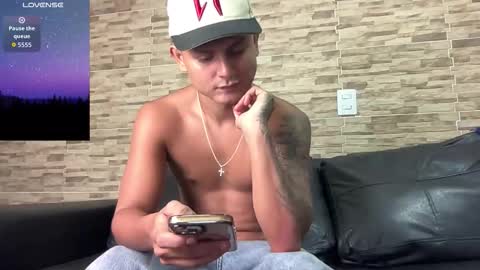 Bob  INDEPENDENT MODEL online show from February 2026 01:45:01 AM