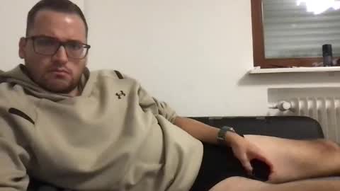 bobbele94 online show from October 2025 07:49:01 PM