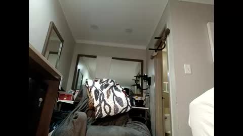 bobbiebone and company online show from November 2025 04:18:01 PM