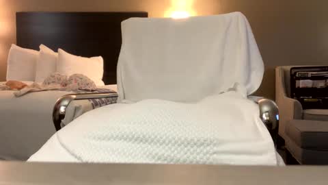 bobbyjune66 online show from December 2024 08:56:01 AM