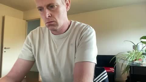 Snapshot of boegieboy76 chatting on October 2025 08:50:02 AM ask me online show from October 2025 08:50:02 AM