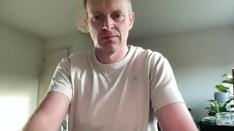 Snapshot of boegieboy76 chatting on November 2025 08:15:02 AM ask me online show from November 2025 08:15:02 AM