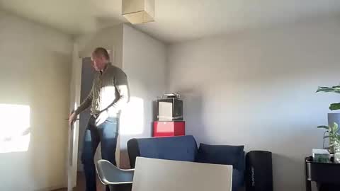 Snapshot of boegieboy76 chatting on January 2026 09:02:02 AM ask me online show from January 2026 09:02:02 AM