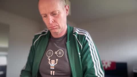 Snapshot of boegieboy76 chatting on February 2026 10:03:02 AM ask me online show from February 2026 10:03:02 AM