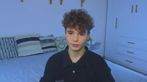 ALEXPVT IS OPEN online show from November 2025 01:20:01 PM