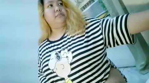 Snapshot of bombastic_darla chatting on September 2025 09:15:01 PM bombastic_darla online show from September 2025 09:15:01 PM