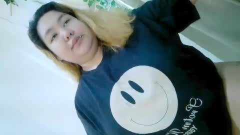 Snapshot of bombastic_darla chatting on September 2025 05:31:01 AM bombastic_darla online show from September 2025 05:31:01 AM