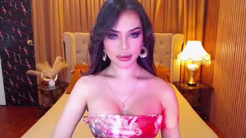 bombshellanita online show from October 2025 06:05:02 PM