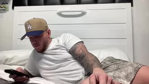 boner4you1994 online show from October 2025 10:38:01 AM