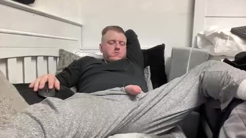 boner4you1994 online show from October 2025 11:10:01 AM